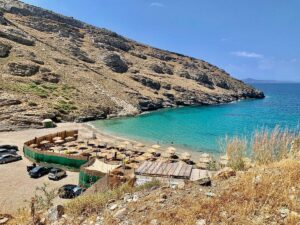 Παραλια Αποθήκες, Άνδρος